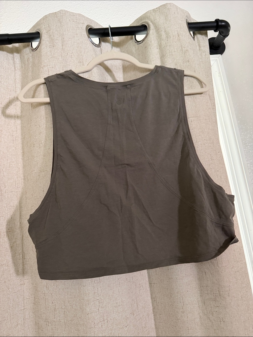 Lululemon Women’s Cropped Tank Top